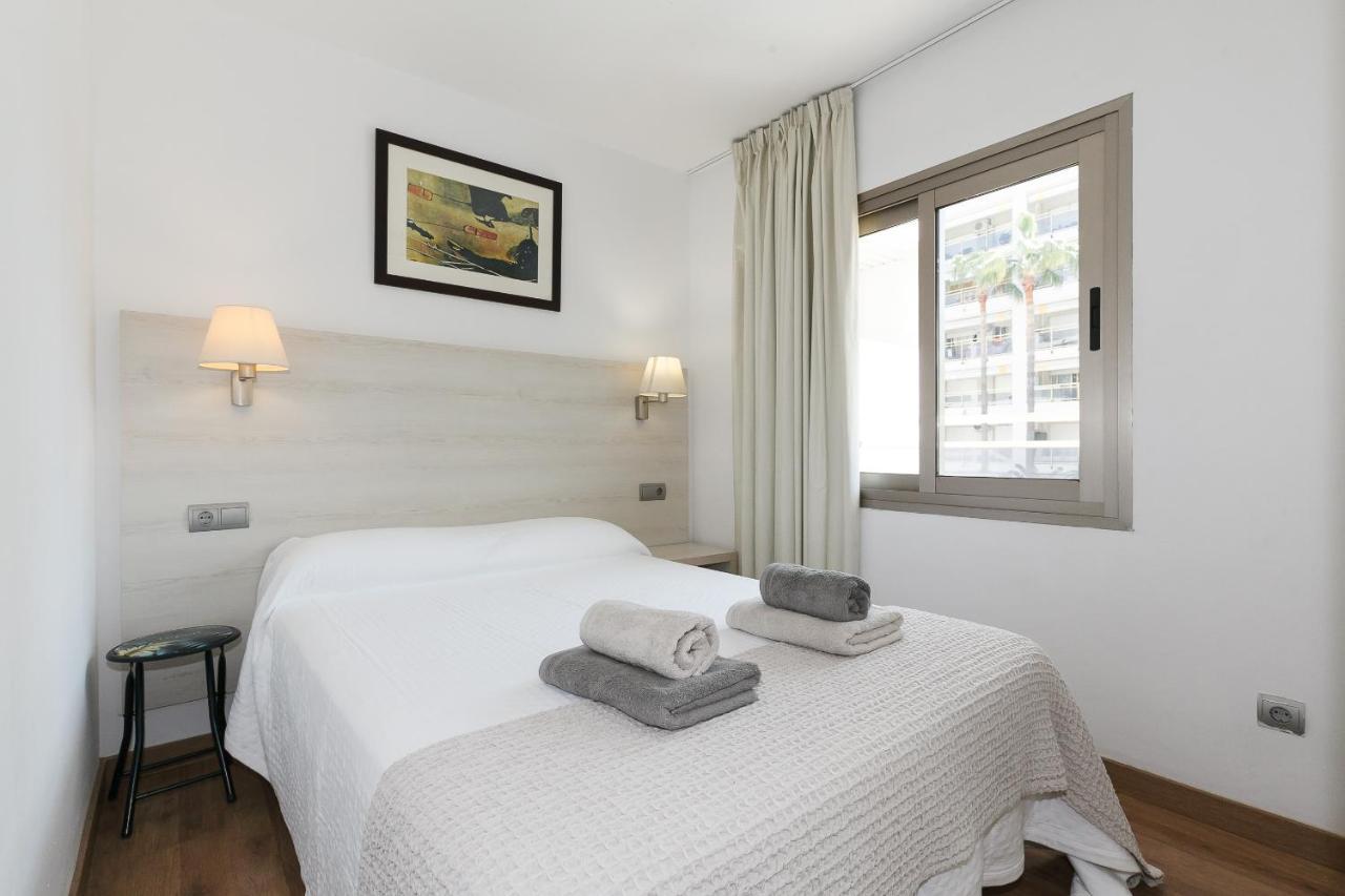 Uhc Michelangelo Apartments Салоу Экстерьер фото