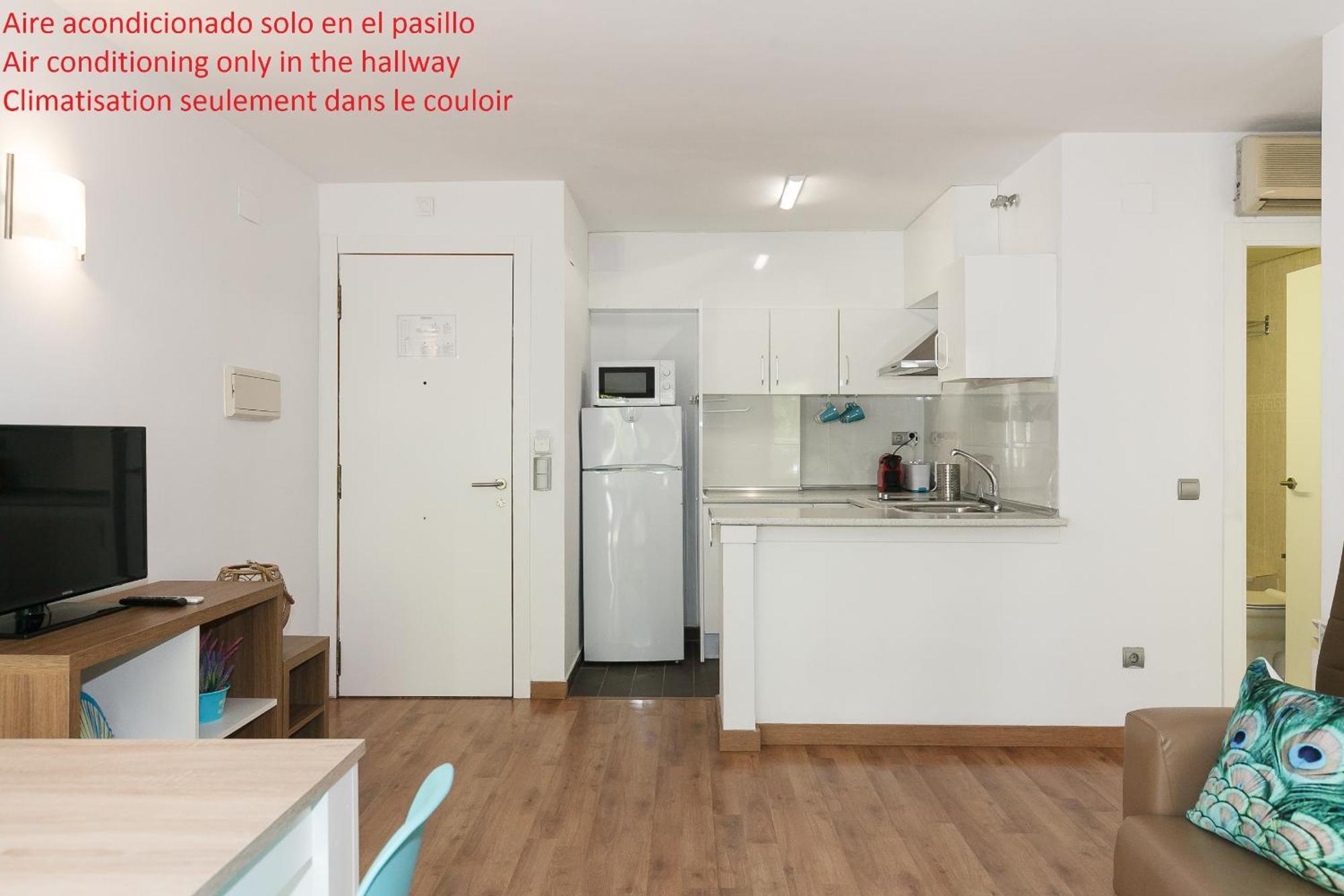 Uhc Michelangelo Apartments Салоу Экстерьер фото
