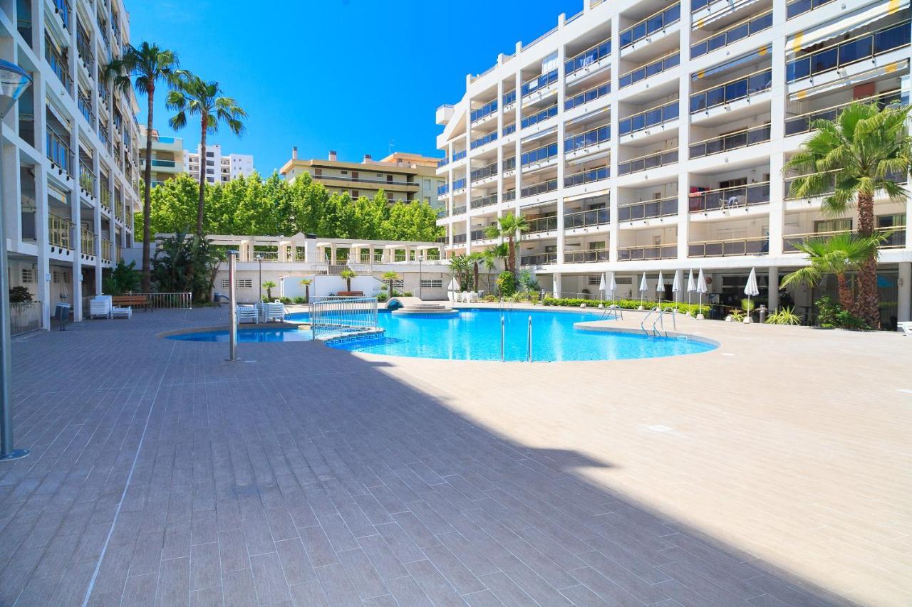 Uhc Michelangelo Apartments Салоу Экстерьер фото